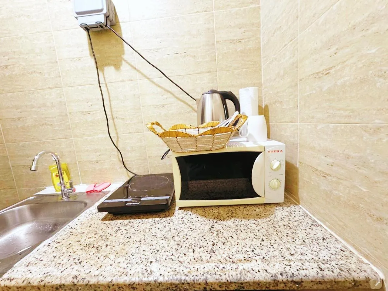 Large Studio Room In-Al Khalidiya Abudhabi Abu Dhabi 0*,  Verenigde Arabische Emiraten